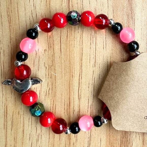 Red, Pink and Black Glass Beaded Stretchy Bracelet with Silver Heart Bale - Picture 2 of 2